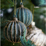 Emerald Glitter Ribbed Bauble